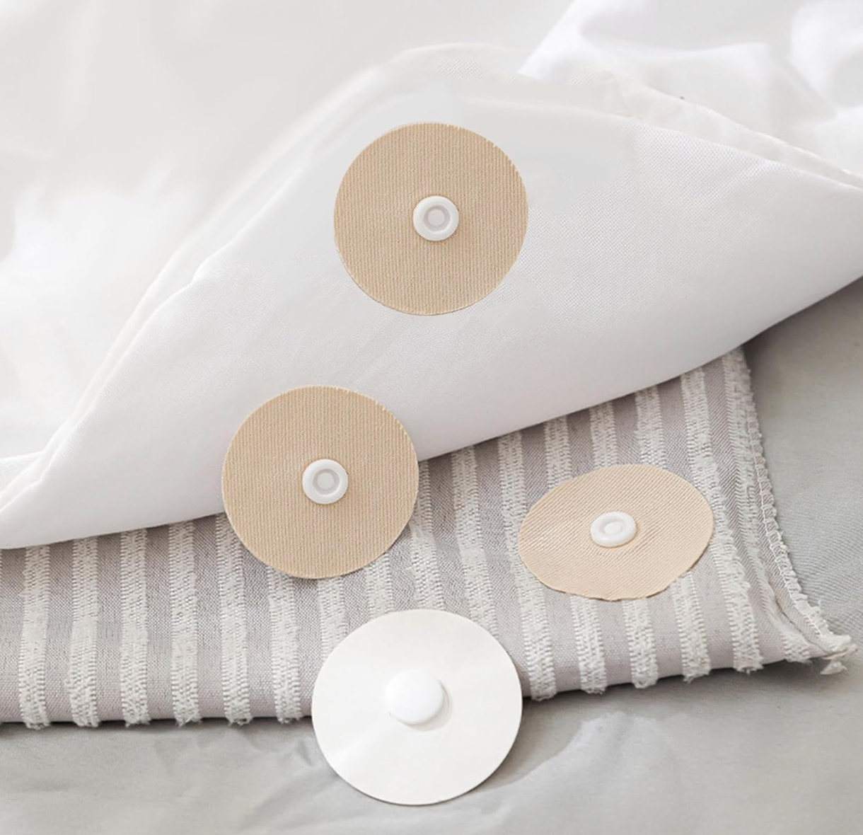 Baby And Fur reusable multifunctional grip buttons pack of 5 non slip quilt carpet curtain holders