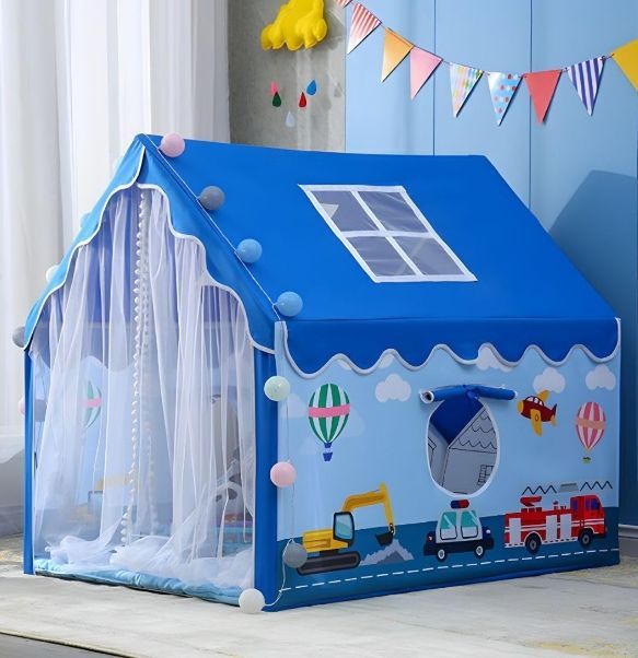 Lightweight pop-up kids play tent from Baby and Fur, travel-friendly design makes it perfect for parks, picnics, and home play